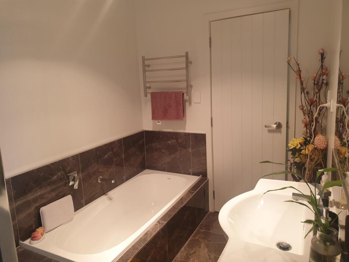 Apartamento Bed N Breakfast On Pear Tree Lane Hamilton Exterior foto